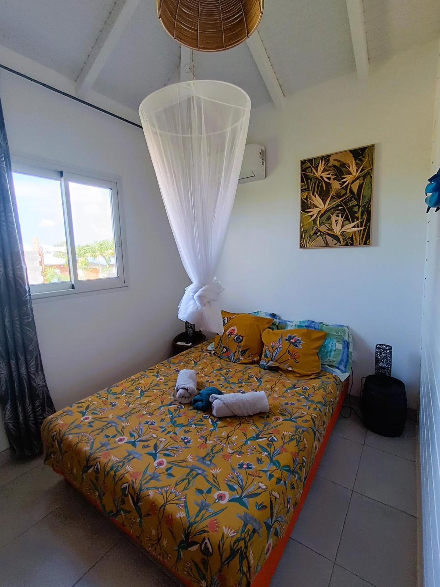 Kaz A Klemence Gite Creole Avec Piscine Et Table Dhotes A Anse Bertrand Exteriör bild